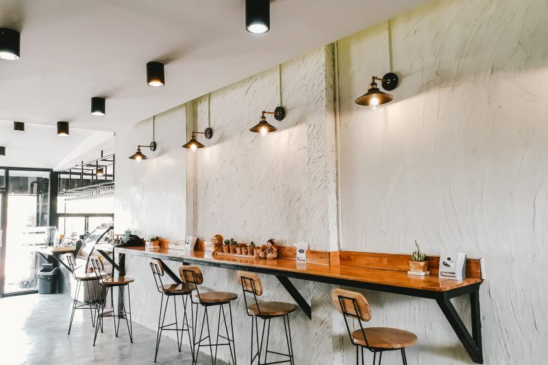 restaurant-lighting-10-min